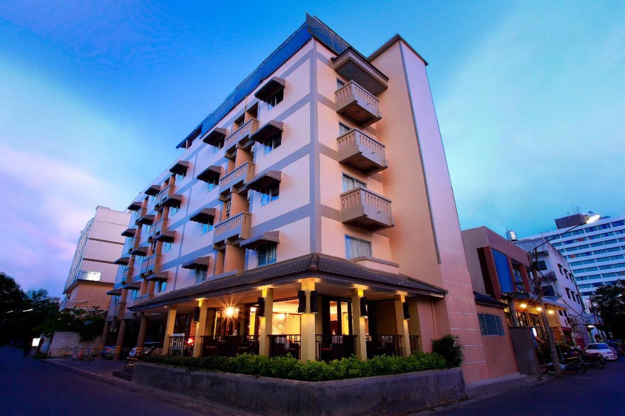 People Place Classic Hotel Sha Extra Plus Chiang Mai Exterior photo